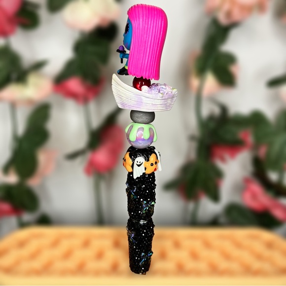 Nightmare Before Christmas Sally Repurposed Funko Handmade Rhinestone Beaded Pen - Picture 2 of 9